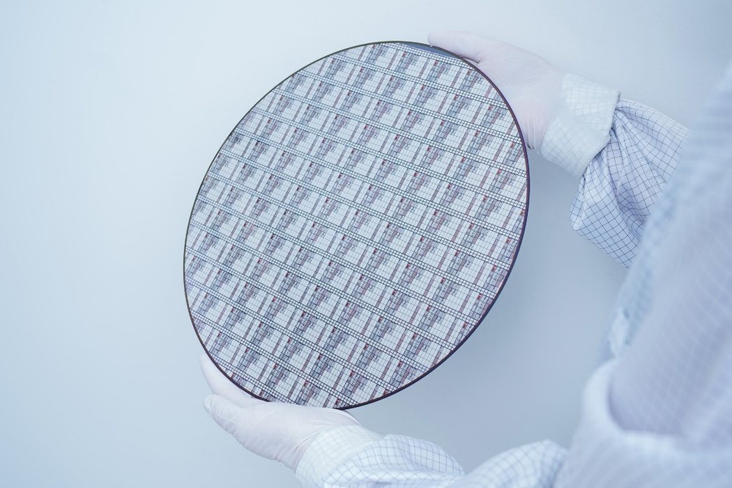 The World's Ultra-Thin Silicon Wafer Tech1.jpg